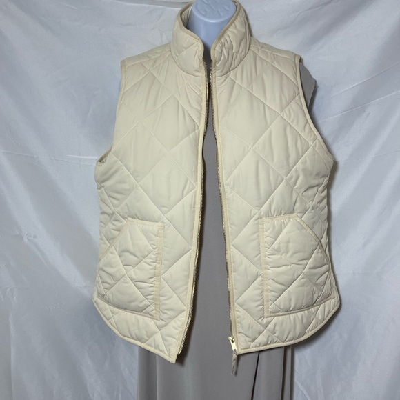 J Crew Mercantile Puffer Vest - Picture 1 of 8